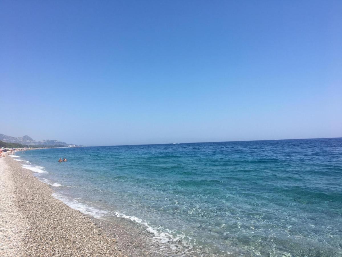 Sole E Azzurro Apartment Fiumefreddo di Sicilia Bagian luar foto