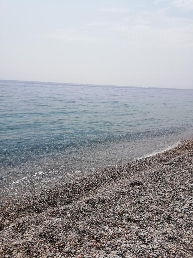 Sole E Azzurro Apartment Fiumefreddo di Sicilia Bagian luar foto